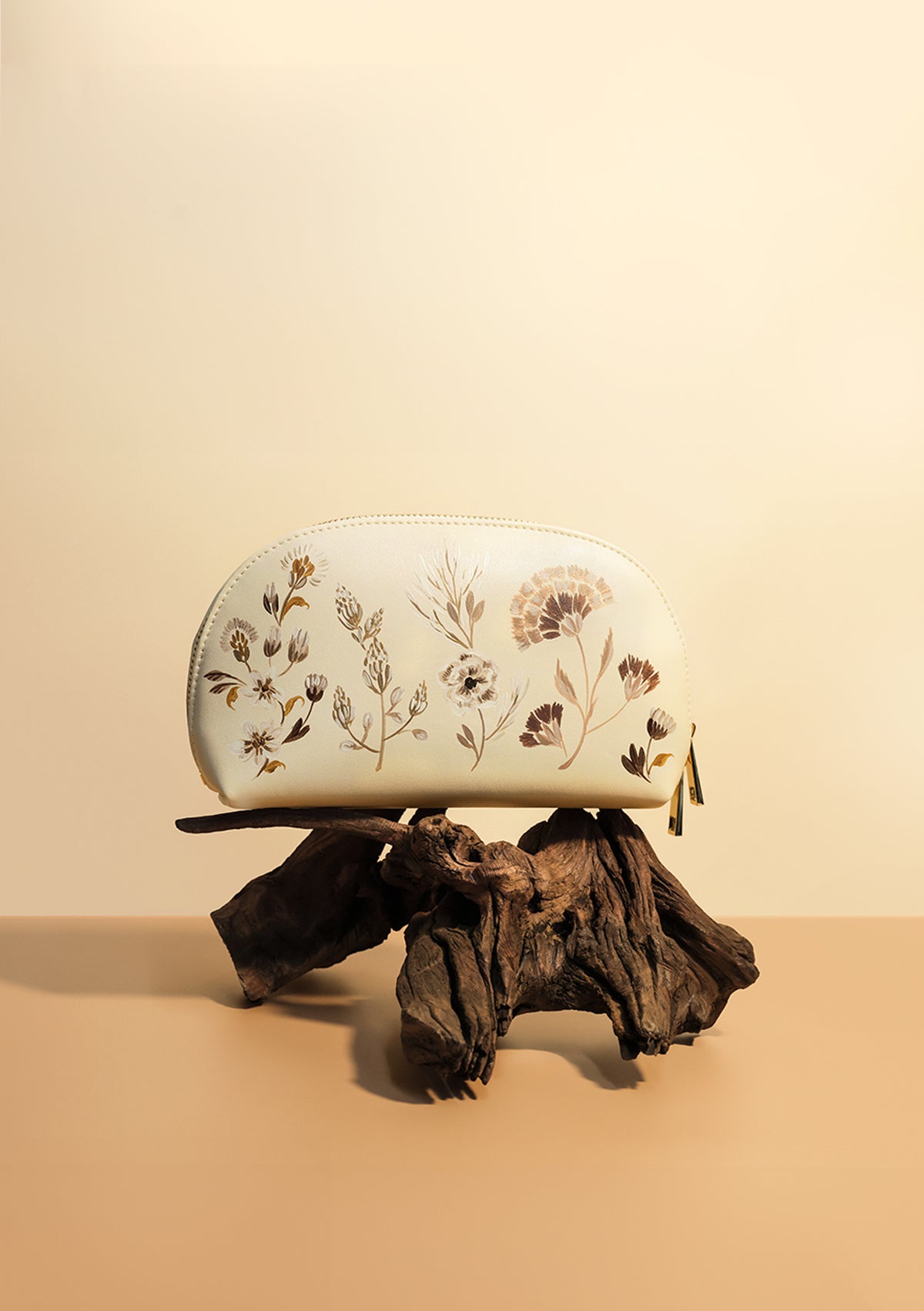 Mocha Mousse Beige Makeup Bag
