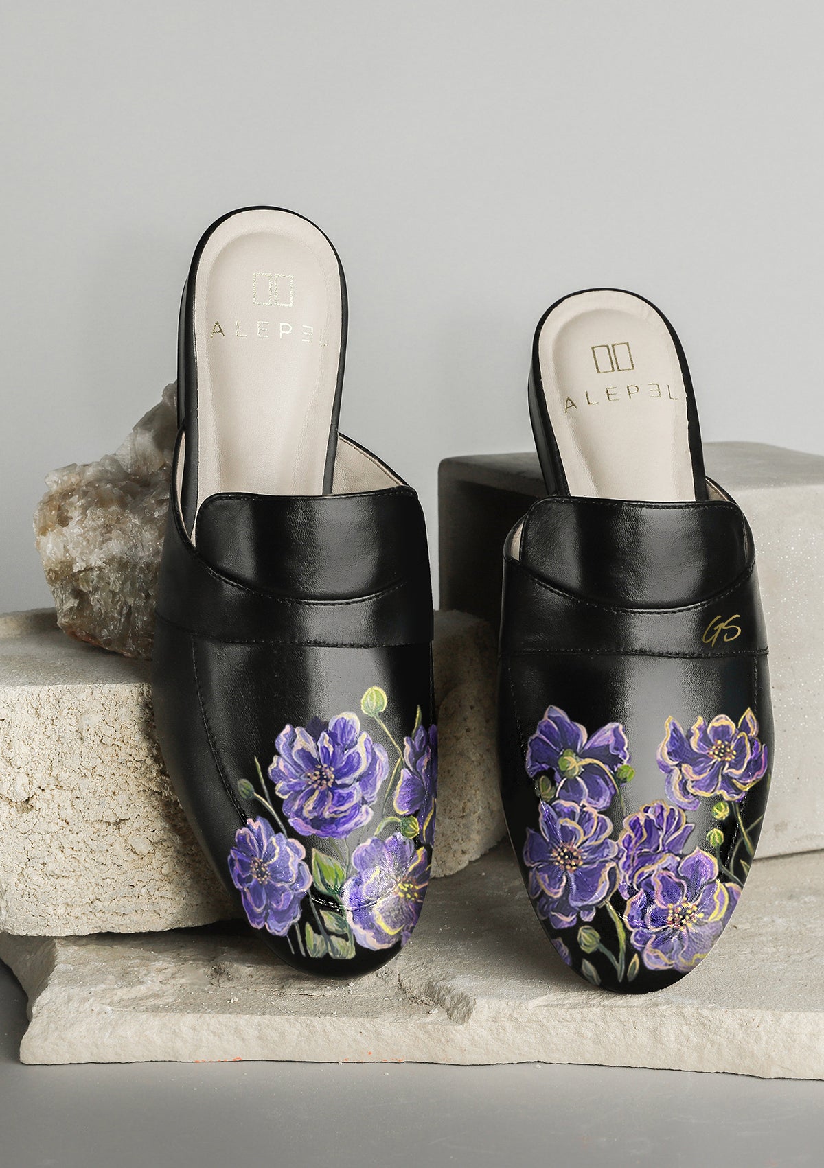 Cosmos Flowers Black Mule