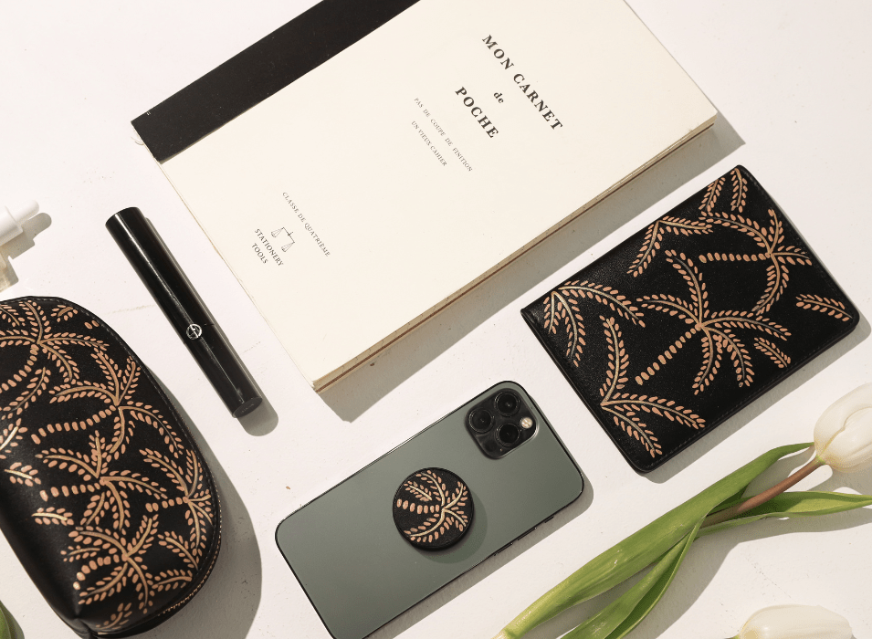 Beige Abstract Palms Passport Holder - ALEPEL