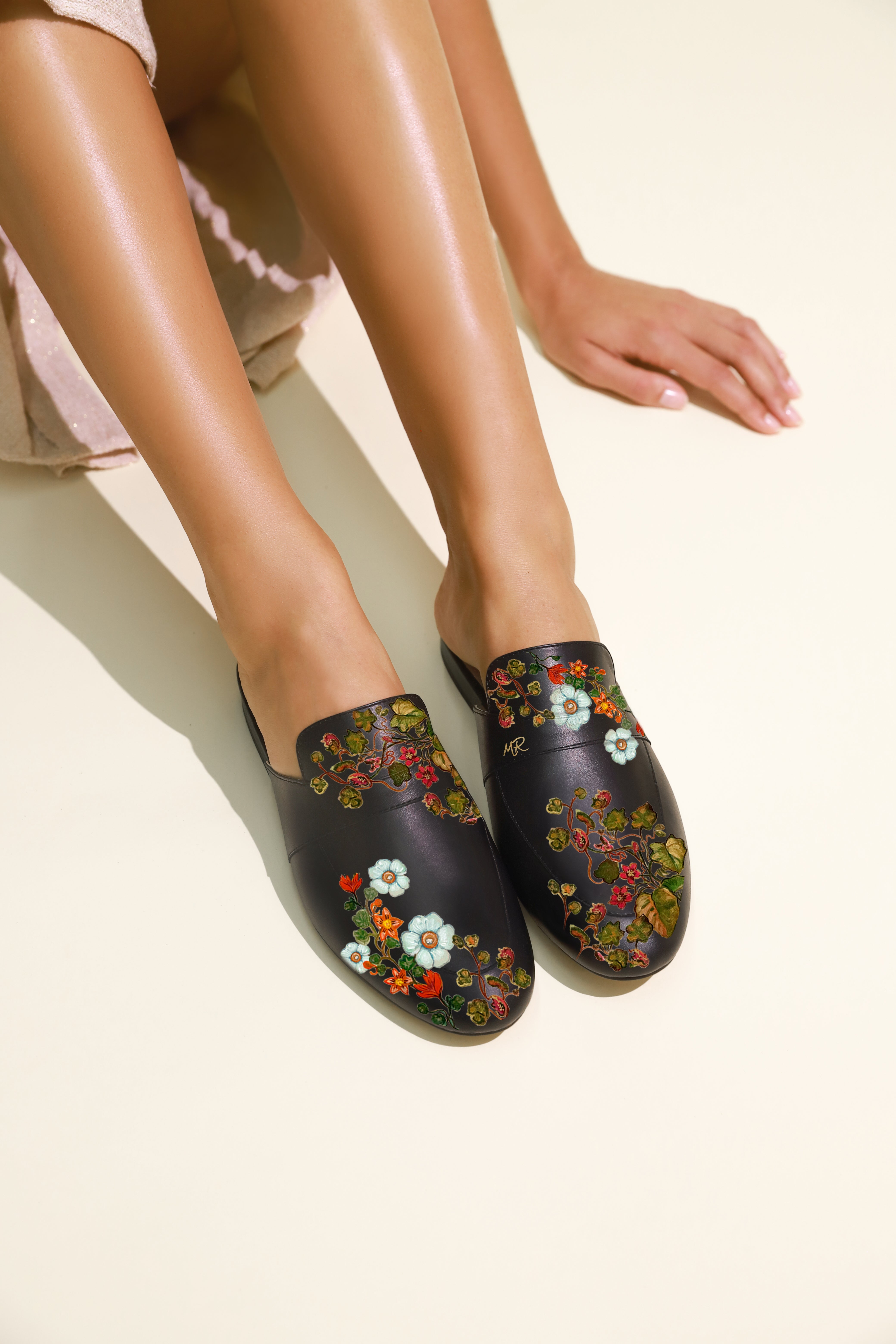 Dreamscape Black Mule - ALEPEL