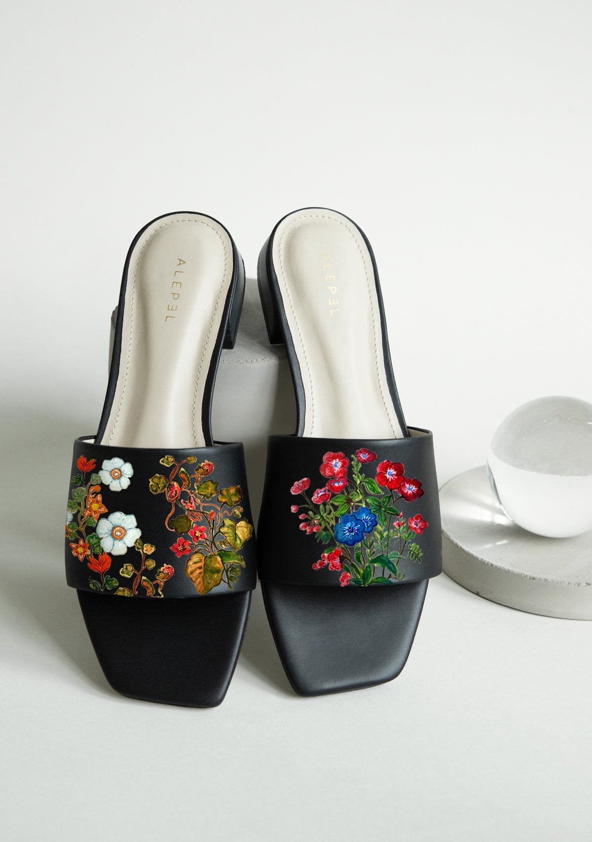 Dreamscape Black Square - ALEPEL