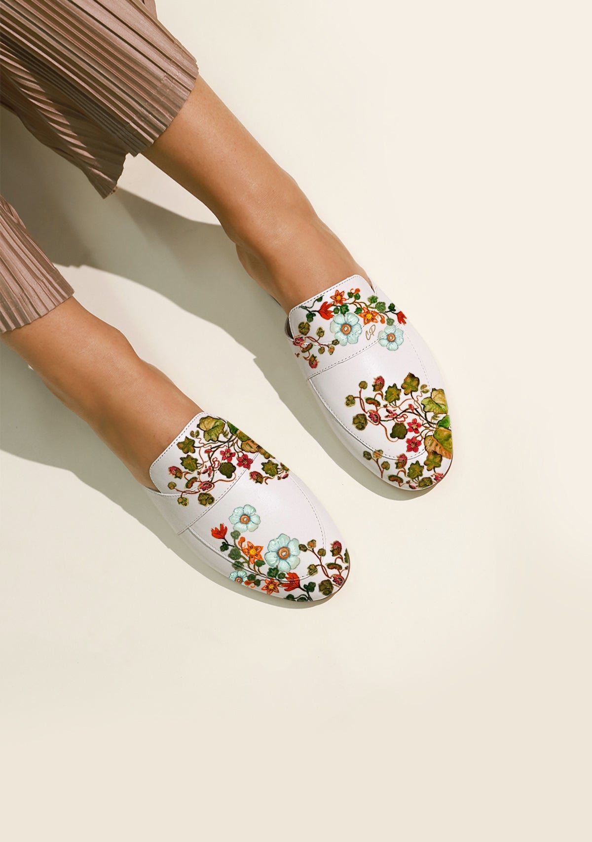 Dreamscape White Mule - ALEPEL