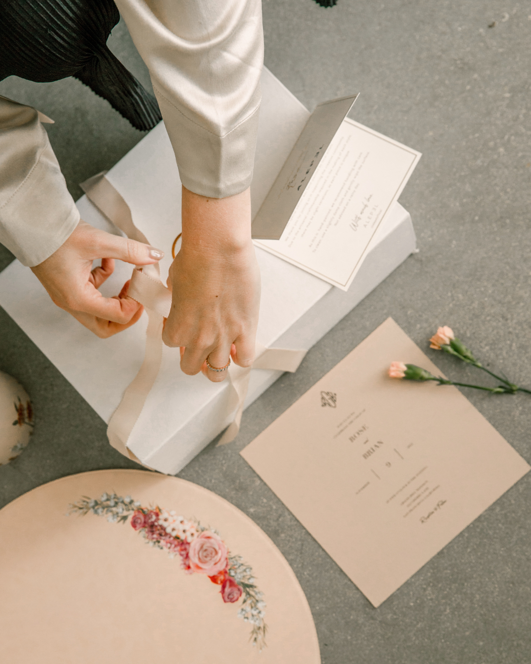 Bridal Bouquet Black Cardholder