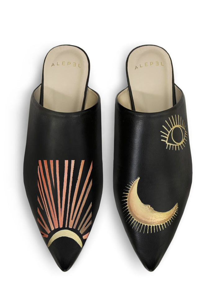 Moonlight Black Pointe