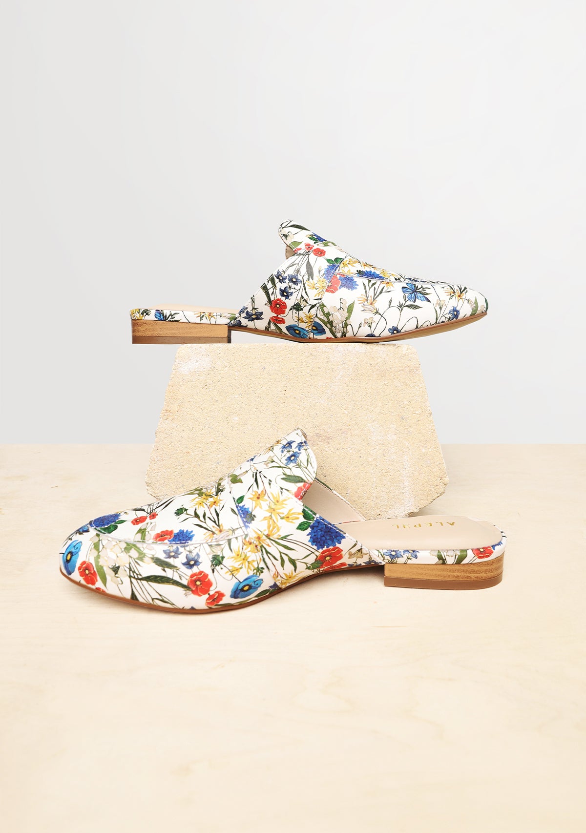 Multifloral White Mule