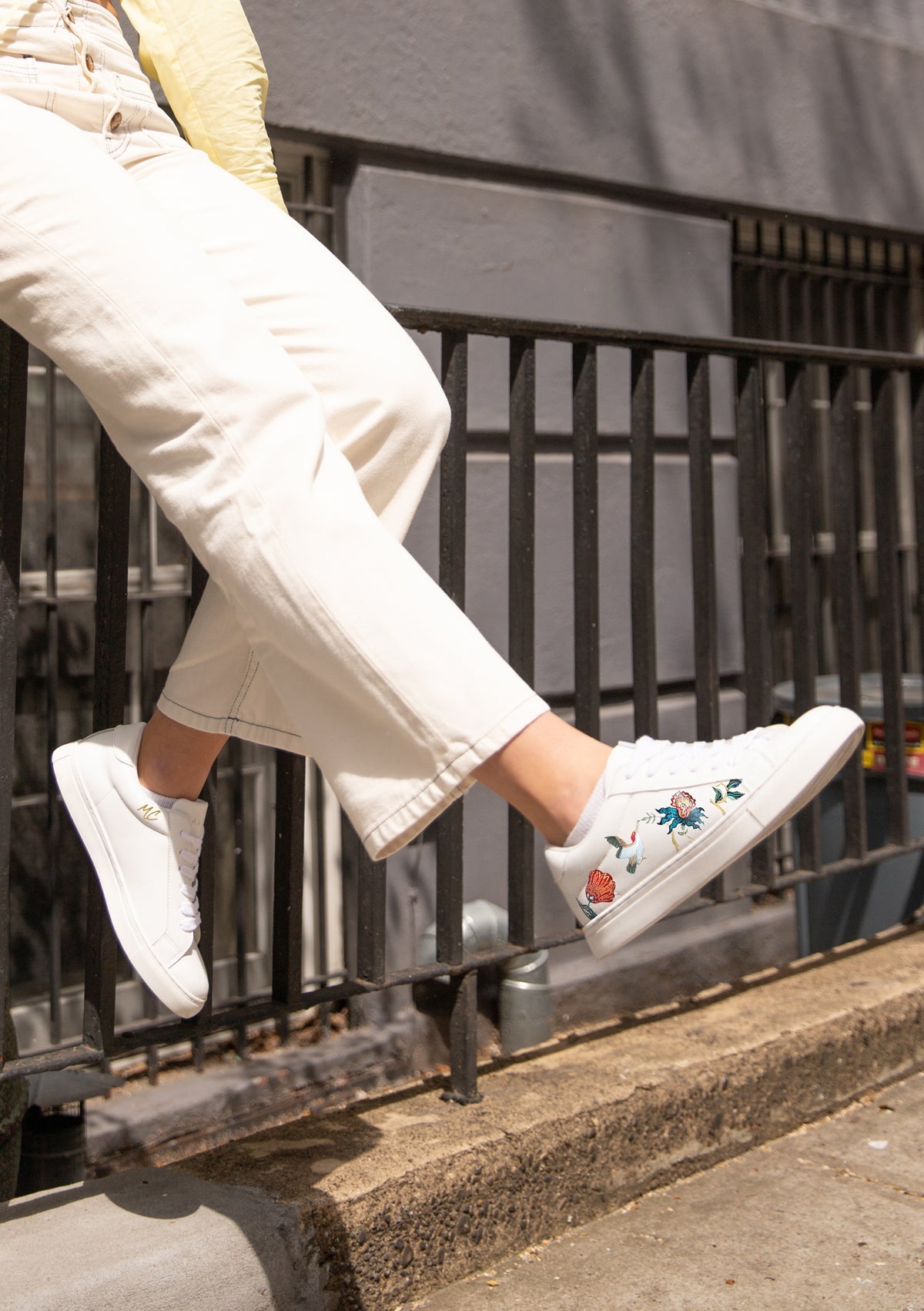 Bird Floral White Sneaker - ALEPEL