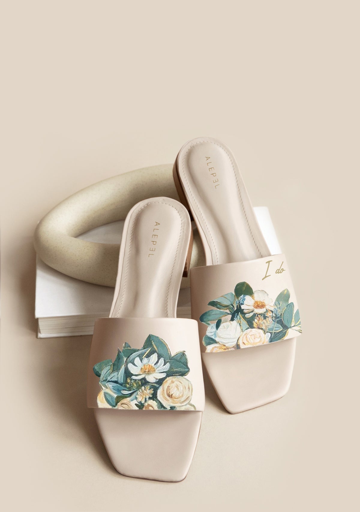 Bridal Bouquet Beige Square - ALEPEL