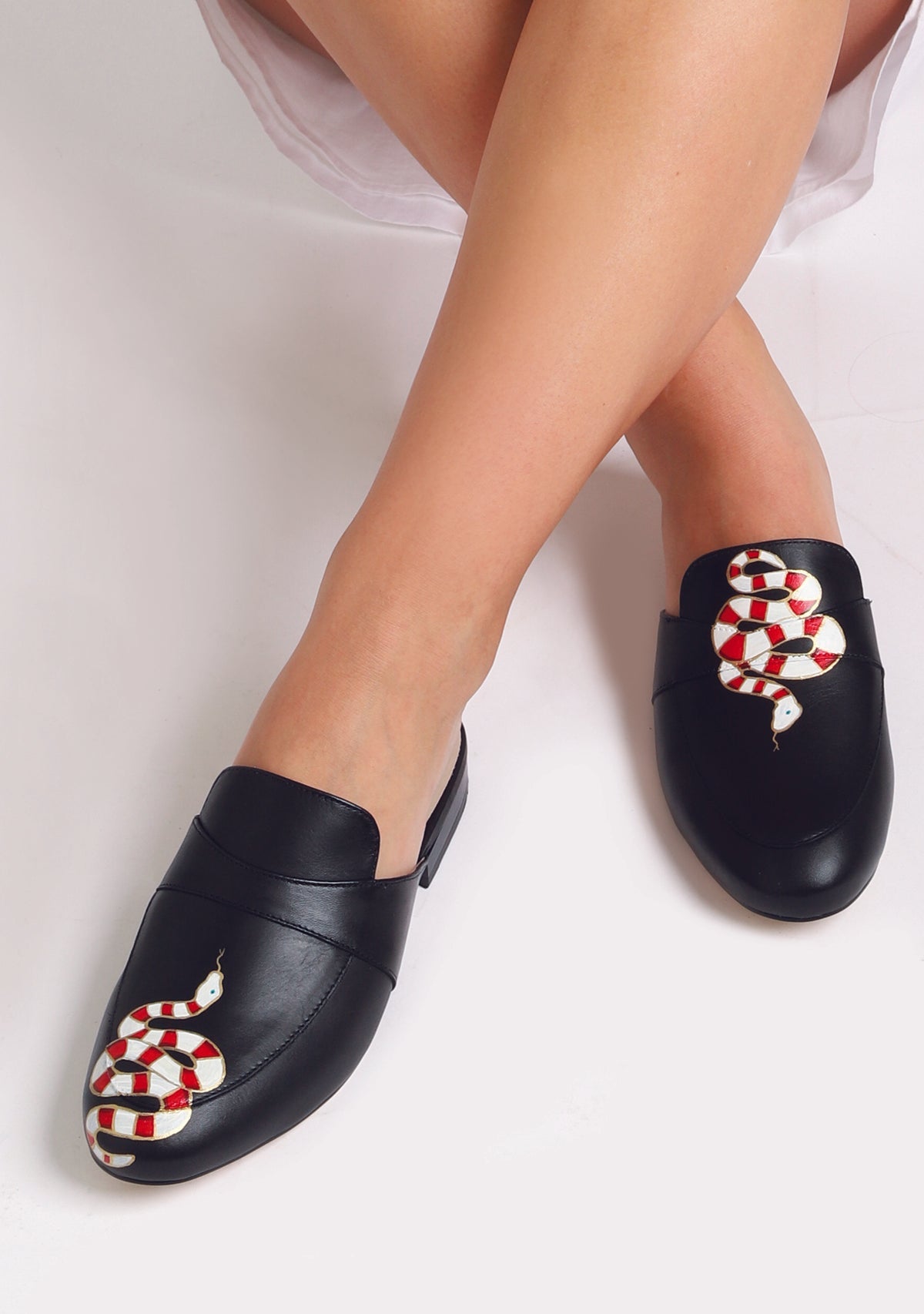 Gold Snake Black Mule - ALEPEL