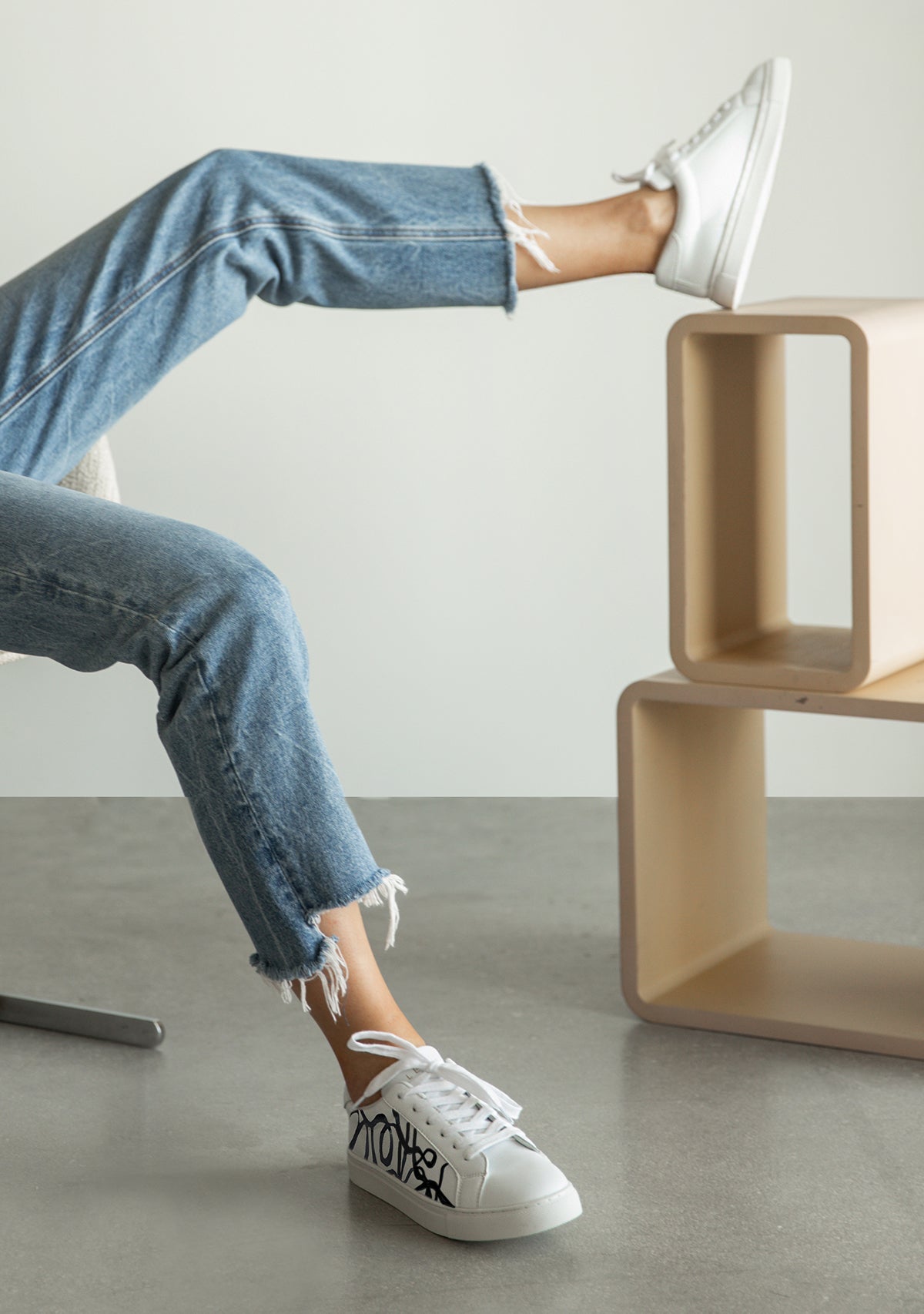 Infinite White Sneaker - ALEPEL