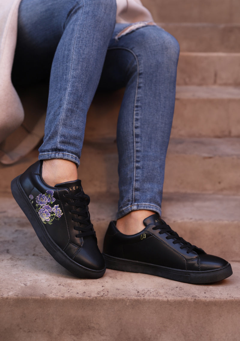 Cosmos Flower Black Sneaker