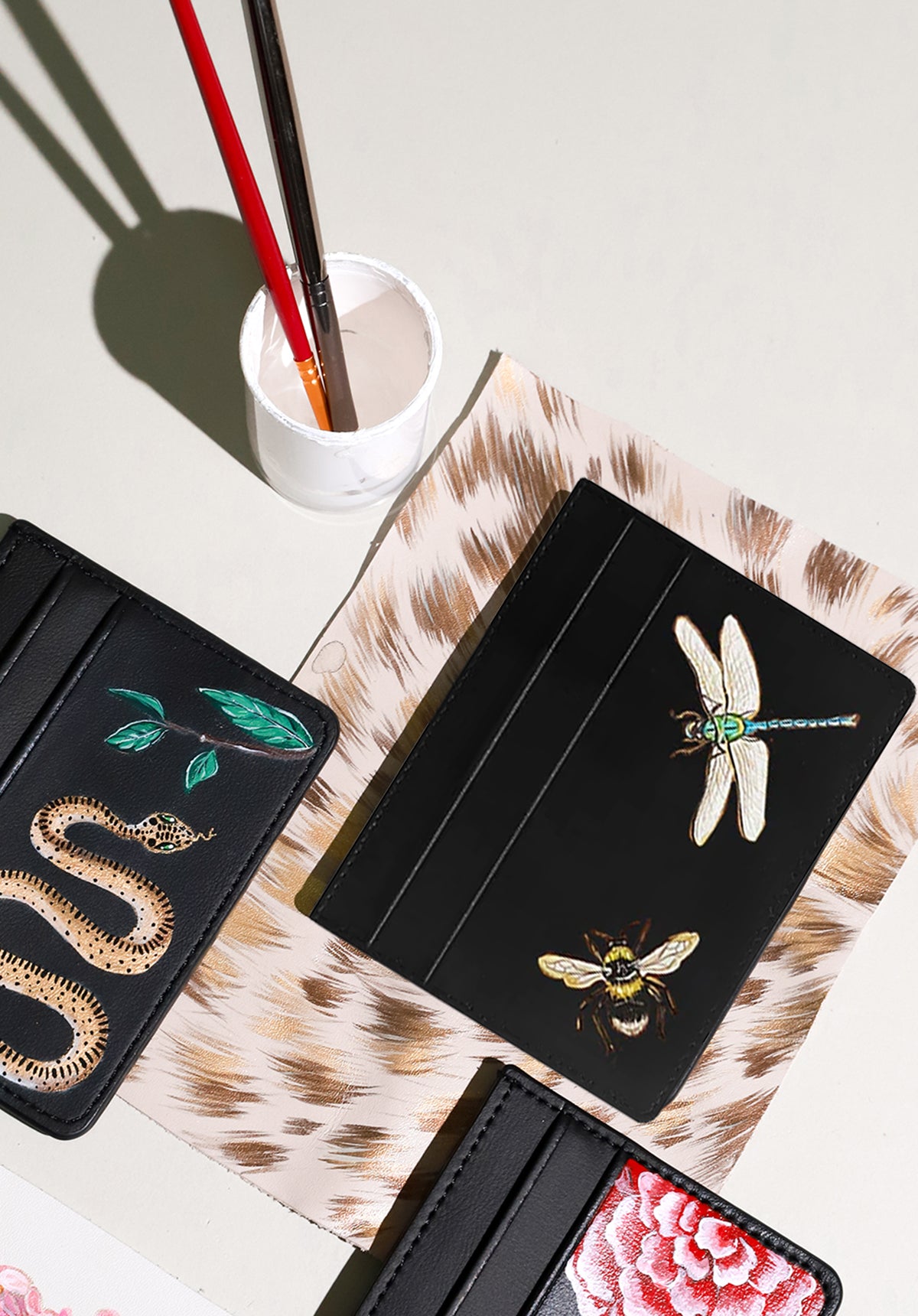 Dragon and Bee Black Cardholder