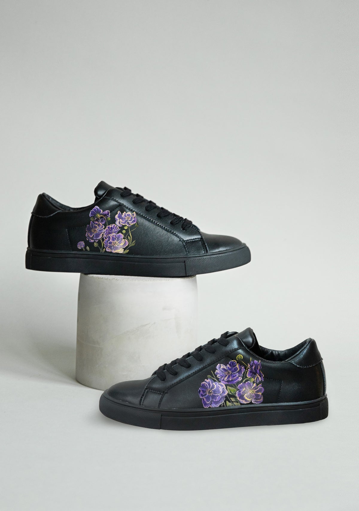 Cosmos Flower Black Sneaker - ALEPEL