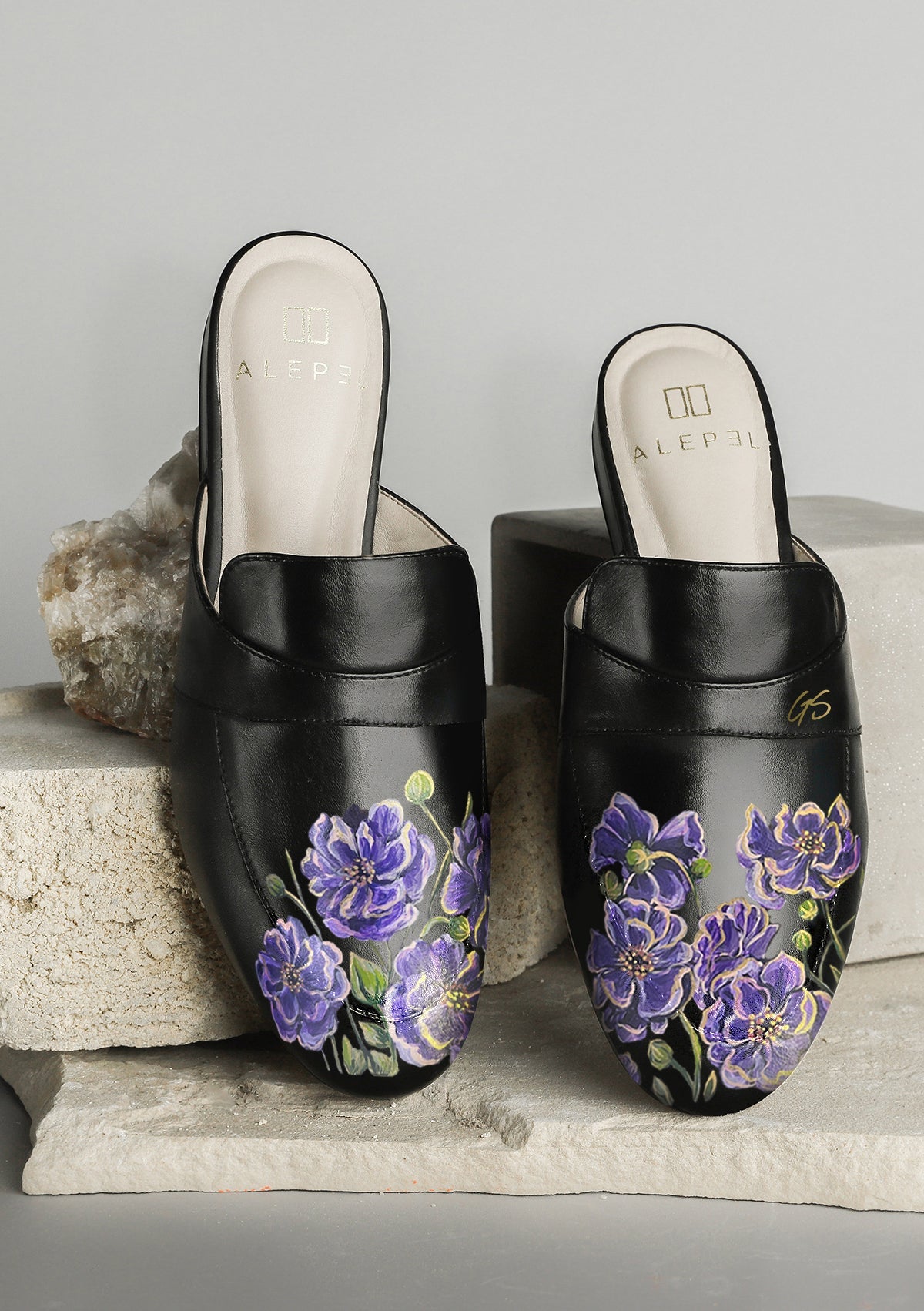 Cosmos Flowers Black Mule - ALEPEL