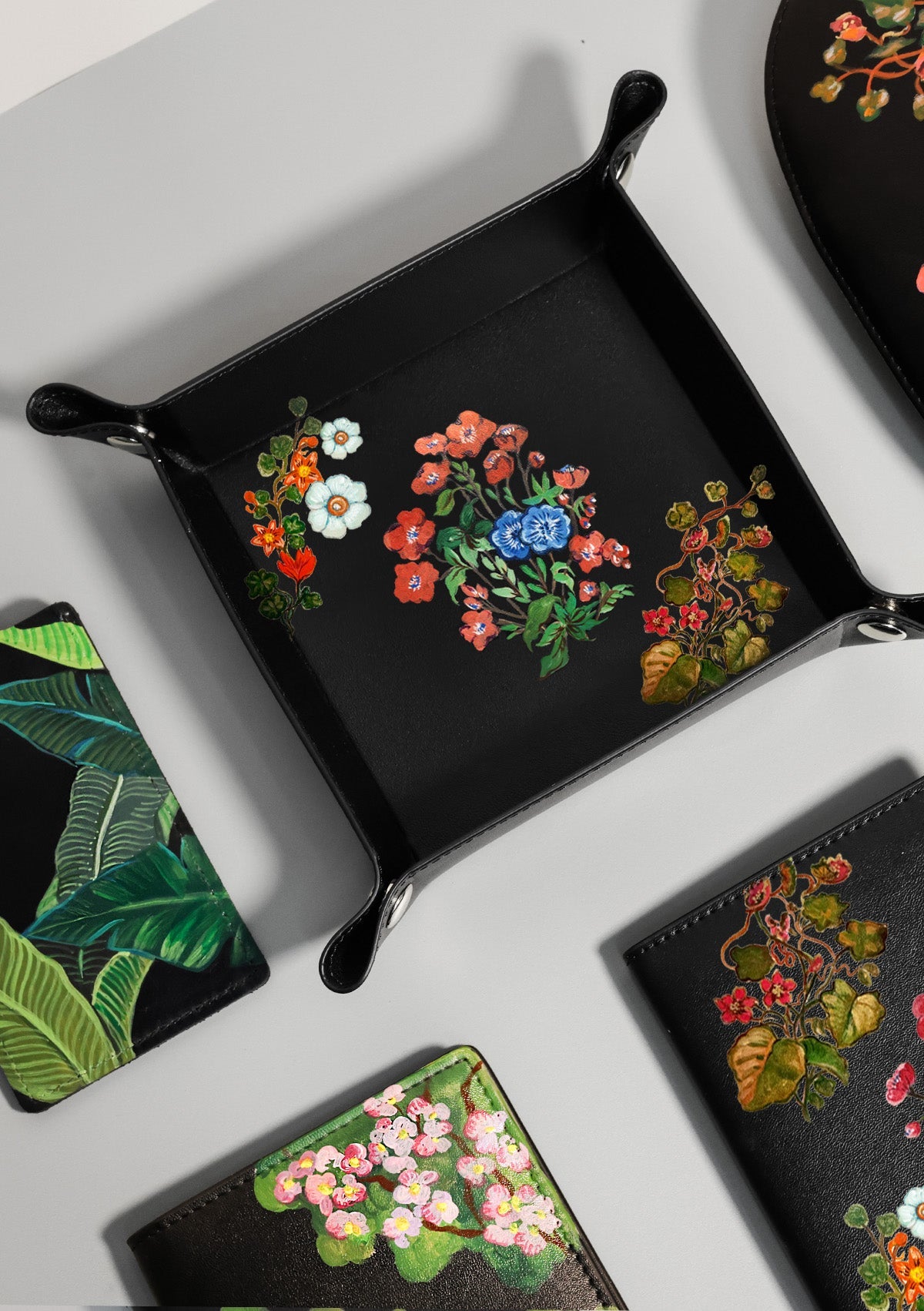 Dreamscape Black Tray - ALEPEL