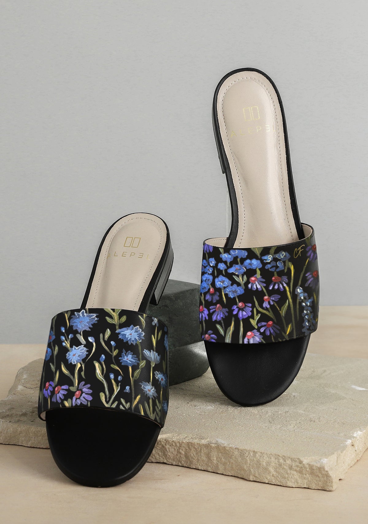Floral Print Black Slide - ALEPEL
