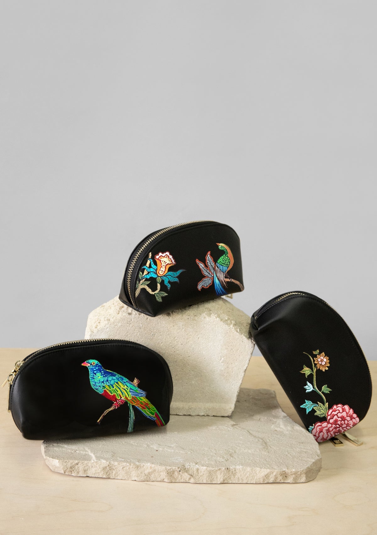 Bird and Olive Black Makeup Bag - ALEPEL
